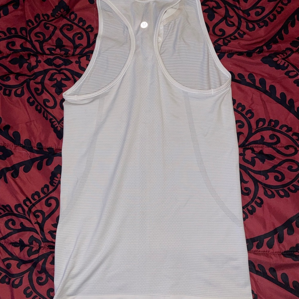 Lululemon Athletica Swiftly White button down Racerback Tank Top Women’s size 4
